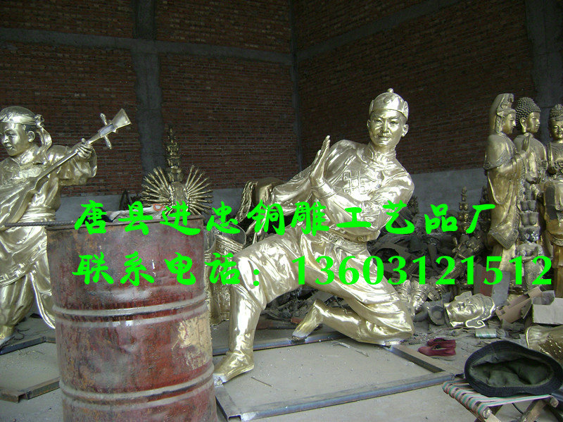铸铜人物雕塑
